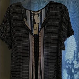 Newman Marcus Max Studio stylish blouse, NWT